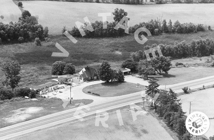 Clinton Motel - 1971 Photo